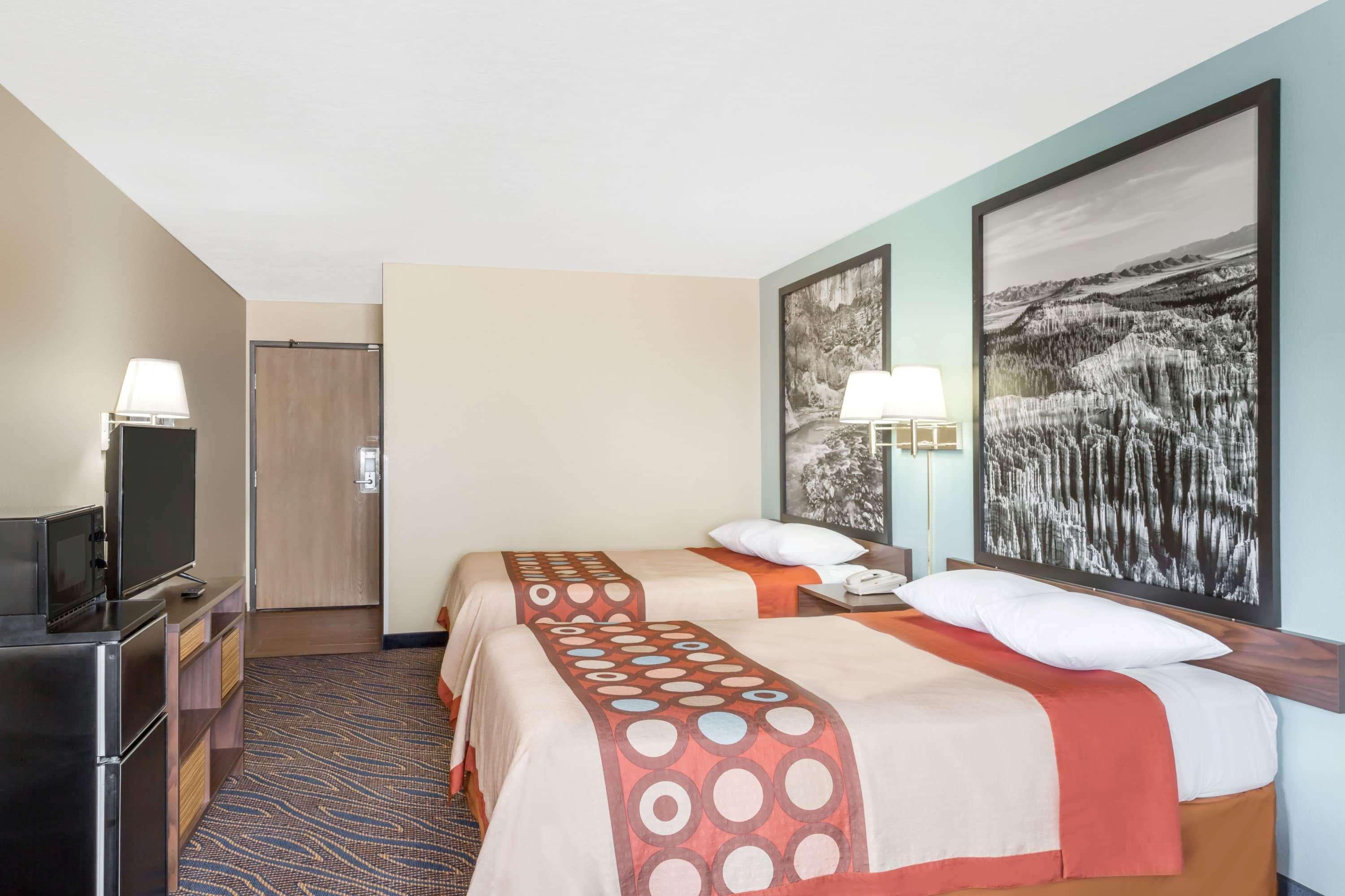 Super 8 By Wyndham Cedar City Esterno foto
